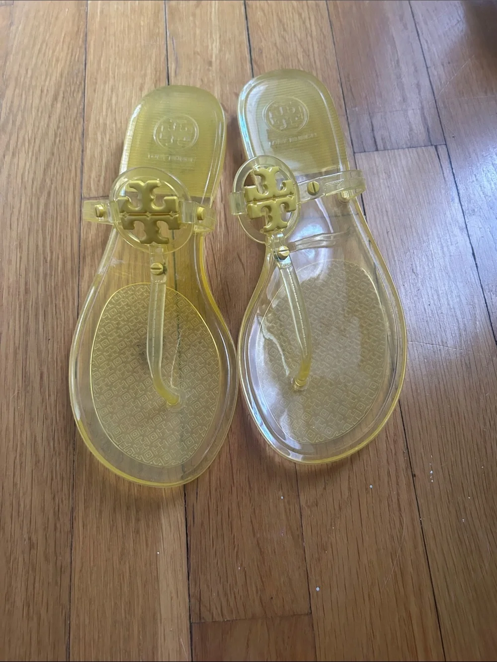 Tory Burch Transparent Yellow Jelly Logo Thong Sandals